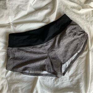LULULEMON: Speed Up Shorts: Heathered Grey